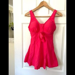 WOMEN SWIMWEAR IN EXCELLENT CONDITION